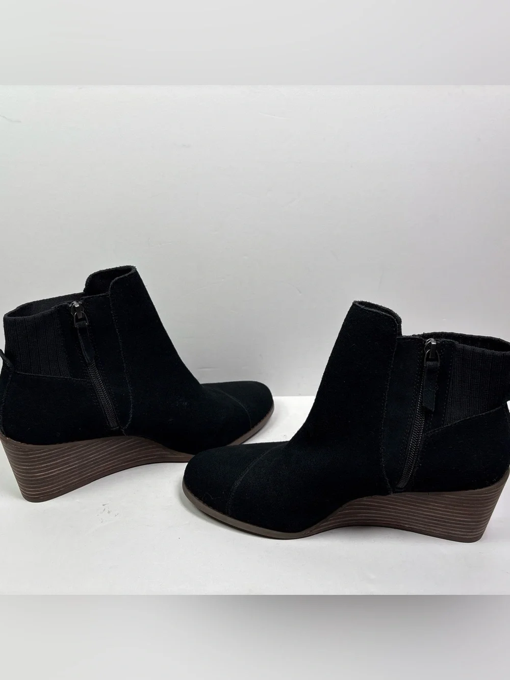 Toms Sadie Womens Boot Black Suede Wedge Bootie Ortholite Size 10